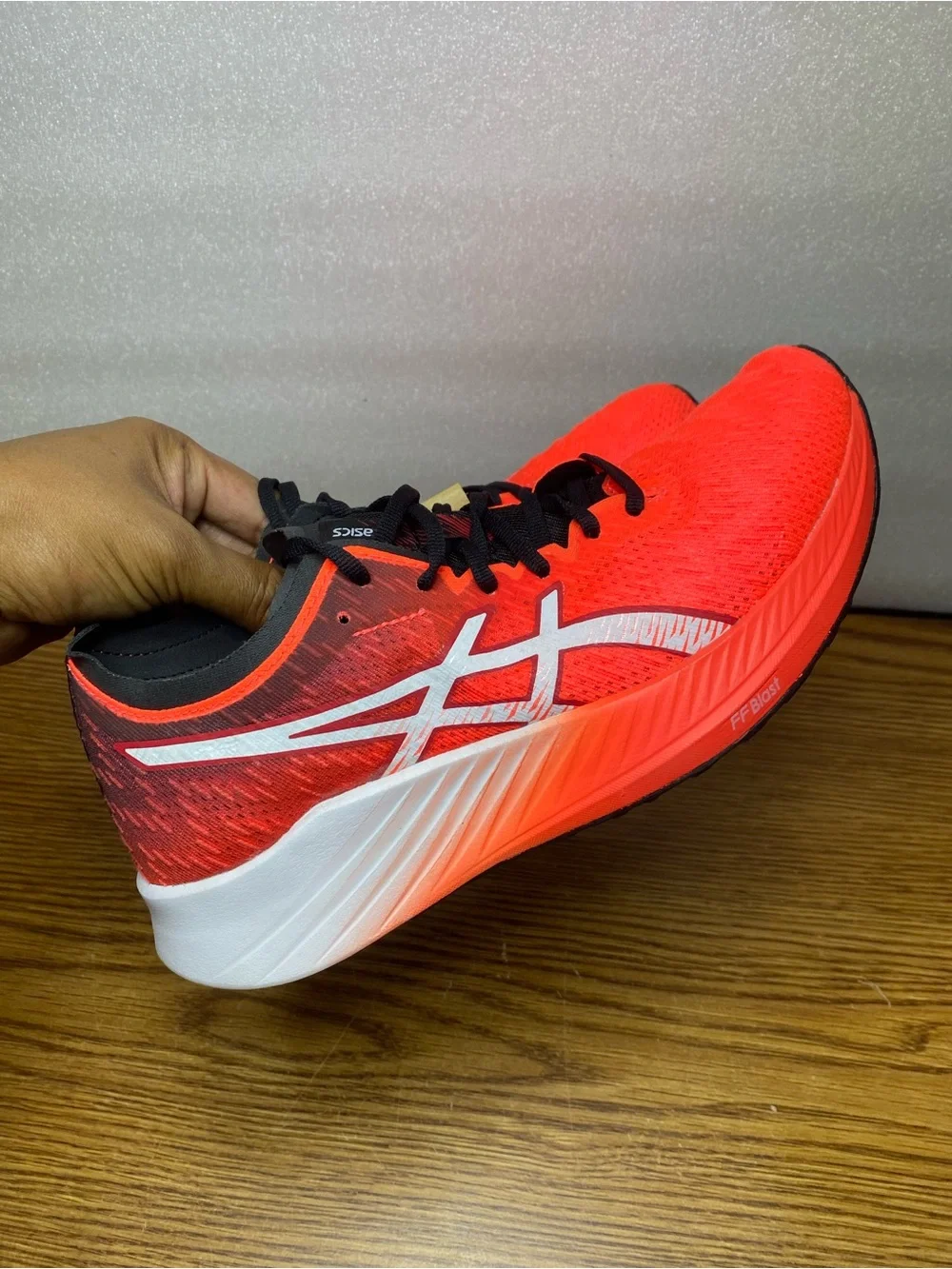 Asics Magic Speed Red Orange White Running Shoes Sneaker 1011B026 Size 7.5 New
